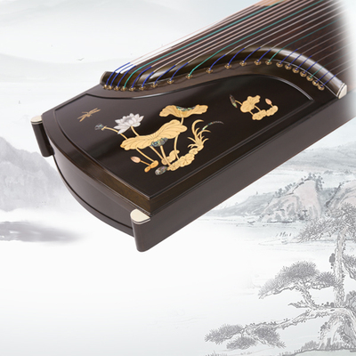 黄芽彩贝演奏筝荷塘雨露